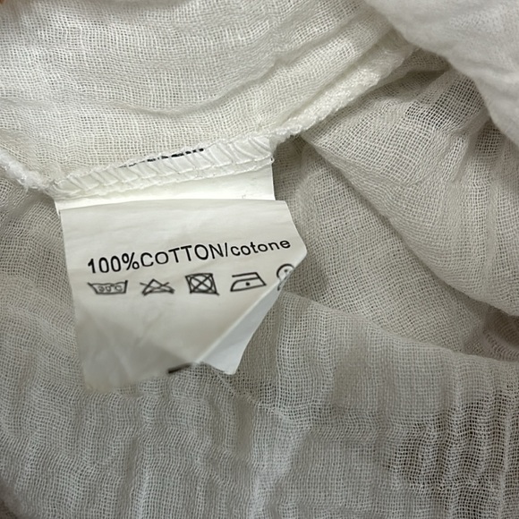 Italy made 100 percent Cotton blouse top with scarf and gold and white with lace - Picture 13 of 15